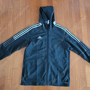 아디다스 남성바람막이 블랙 반값택포 12000원