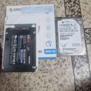 정발 삼성 870 evo 2tb +외장하드 판매합니다.