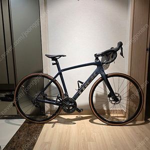 TREK 도마니 SL5 풀카본 프레임 로드 판매합니다.