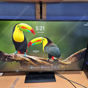 43인치 모니터 LG 43un700 팝니다