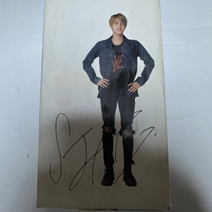 SKT 방탄 소년단 진 피규어 판매합니다
