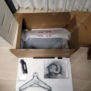 LG 24GS60F 60cm(24인치) FHD IPS 180Hz 1ms 게이밍모니터 팝니다.