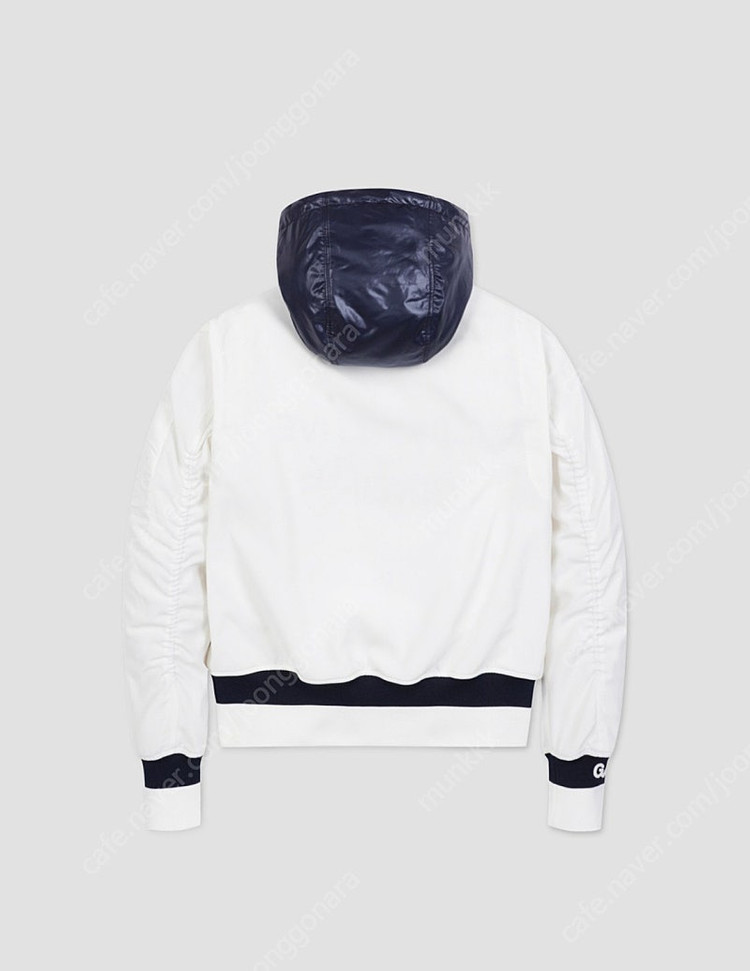 지포어 여성 점퍼팝니다--1