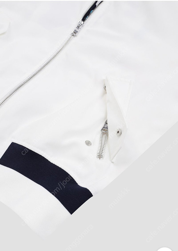 지포어 여성 점퍼팝니다--5