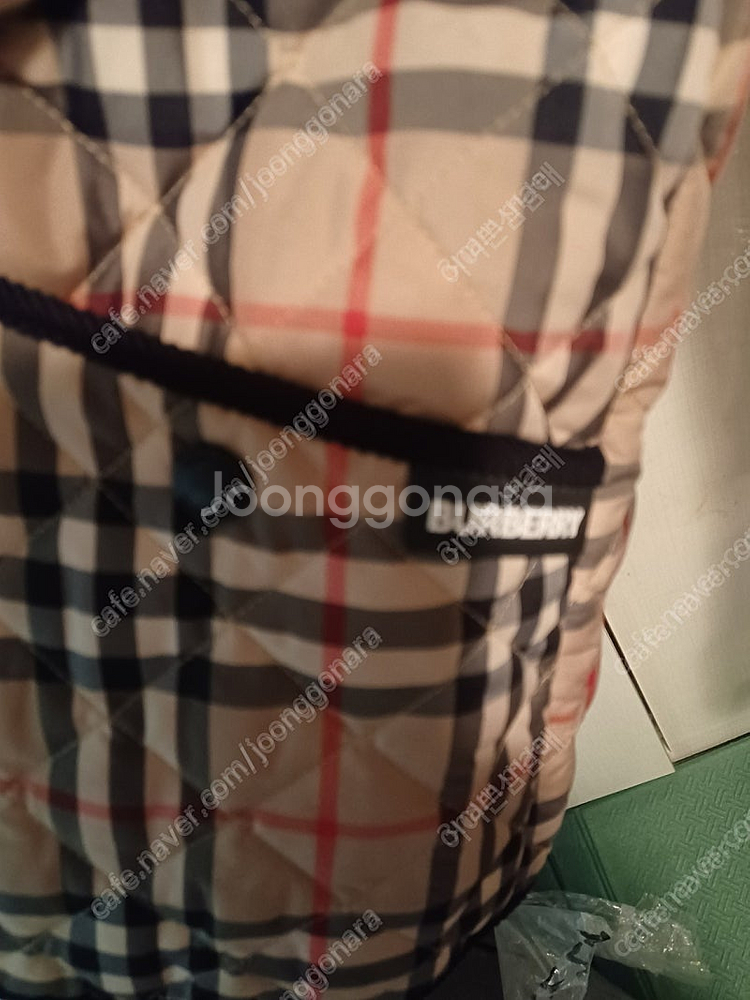 버버리키즈 12y 여자44 공용 패딩점퍼--->14y ...--8