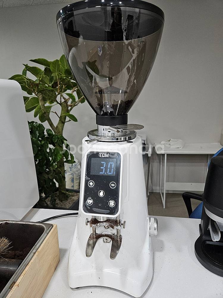 카페정리(24.10.19구매) cime05-pid, 우성1500테이블냉장고, 진성Js-1온수기,카이저제빙기50kg,...--2