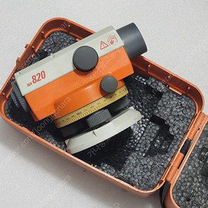 오토레벨기( Leica/ NA 820), 에어펜치, 마끼다 광택기(폴리셔/makita 9227CB), 보쉬앙카드릴(BOSCH/ GAH 500 DSR) 중고팝니다