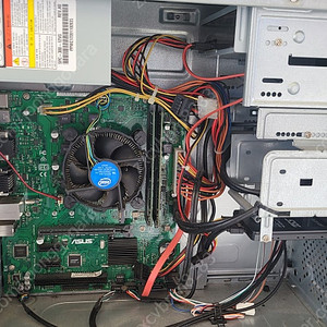 컴퓨터본체(i5-6500.ssd120.8기가) 8만.착불