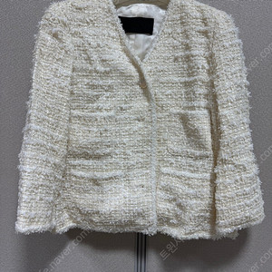 베르데오시도(VerdeOssido) 111. Lilas Tweed Jacket. (Feather-like Off-White) 트위드 자켓-L사이즈