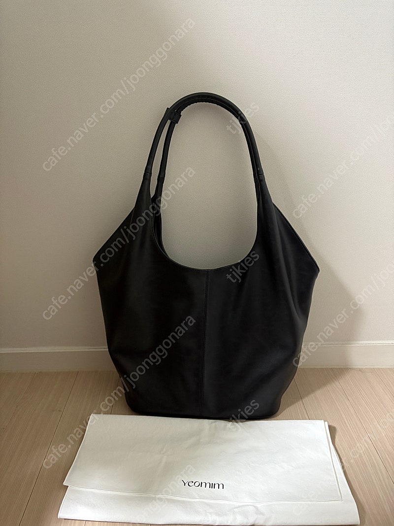 여밈 vase bag 블랙