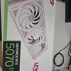 컬러풀 RTX5070ti 울트라