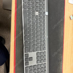 Logitech MX Keys 로지텍키보드 (키캡 1개 고장)