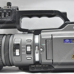소니6mm 캠코더DSR-PD150 팝니다