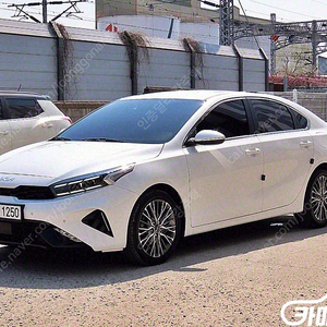 [기아]더뉴 K3 2세대 1.6 가솔린 시그니처 중고차중고차매입전액할부감사합니다