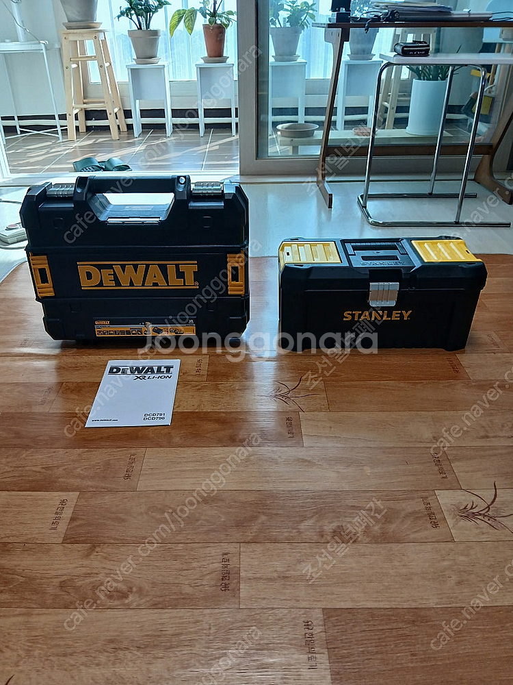 디월트 충전 햄머드릴드라이버 DCD 796 신품급 및 ...--0