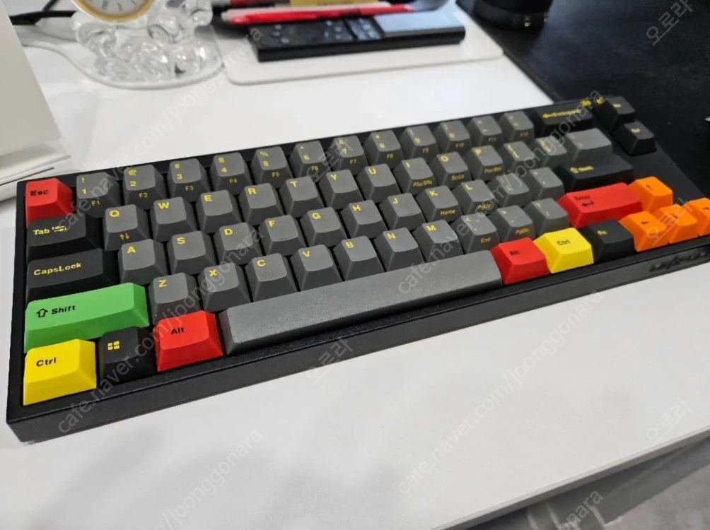 레오폴드 블루투스 키보드 FC900RBT / FC660MBT 판매합니다 이미지