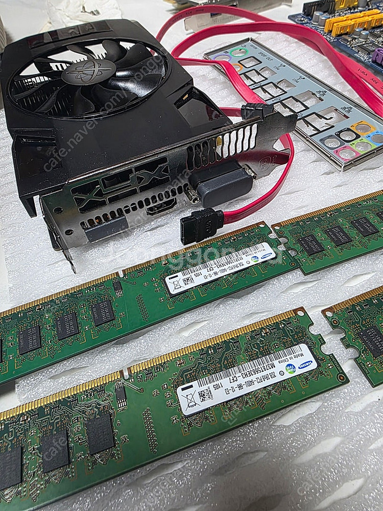 PC 부품 메인보드 ep45-ud3r +  cpu q9550 + ddr2 8g + rx460 등 일괄--3