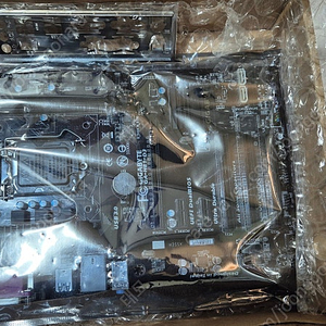 GIGABYTE GA-H81M-D3H 메인보드 (백 플레이트 포함) / 신 7만, 중 2만