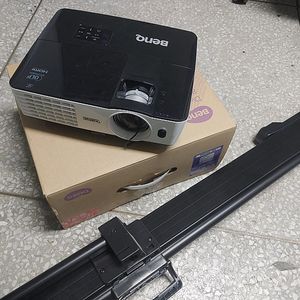 3500안시 빔프로젝터 벤큐 MX 602 + 스크린