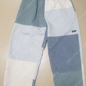 히로 블럭 데님 160 /히로 모크넥 170 / 디스커버리 패딩 160