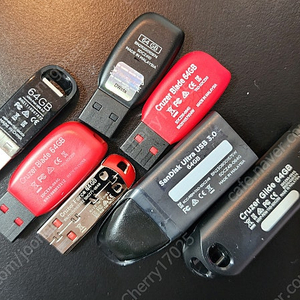 USB 메모리 64기가 7개 판매합니다.