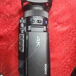소니 AX 700 4K 캠코더 29X10