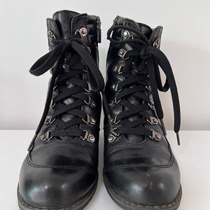 Saera 세라 블랙 가죽 앵클 부츠 230