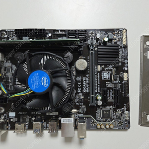 i5 6400 + 기가바이트 H110 보드 + 삼성 8GB + 120gb SSD + 윈11,오피스 설치완료