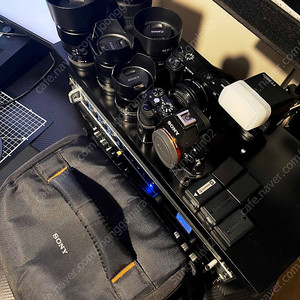소니 FE 렌즈 2종(SEL85F18 , SEL28F20) + 시그마 줌렌즈(17-35mm) + 고프로 + 플래시 팝니다