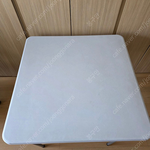 야외용 실내용 접이식 테이블 팝니다. 사이즈 정사각 85cm x 85cm