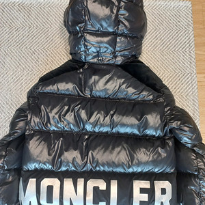 몽클레어키즈패딩8y