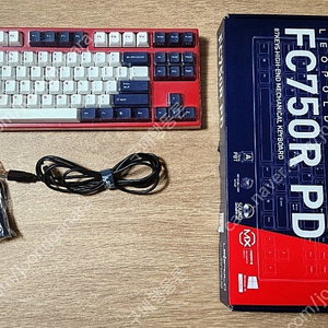 레오폴드 FC750R PD 화이트 블루스타 갈축, FC210TP 블랙 판매합니다.