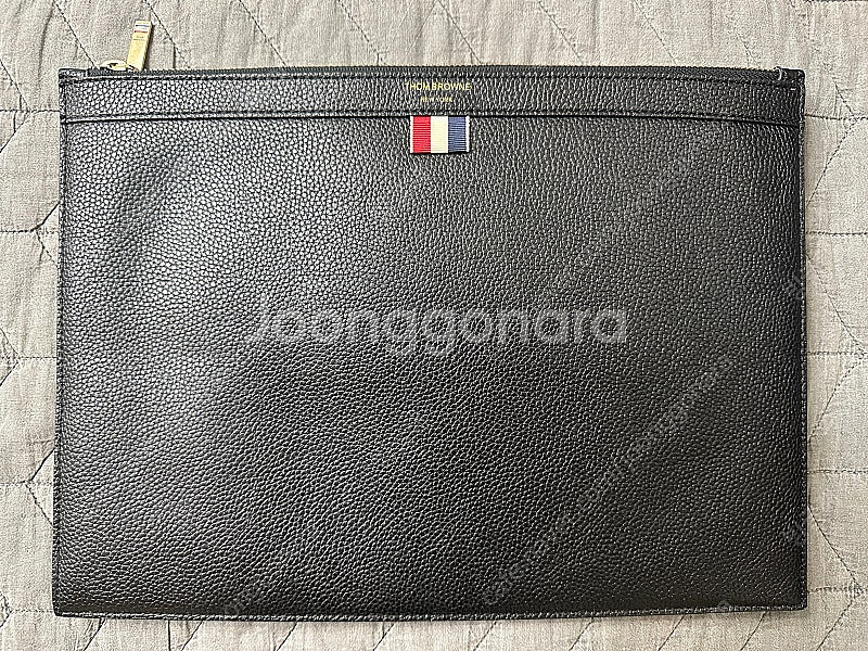 톰브라운 클러치 정품--0