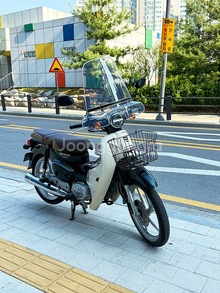혼다슈퍼커브2020년식 경기 용인--4