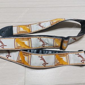 펜더 모노그램 기타 스트랩