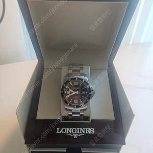 론진 하이드로콘퀘스트 하콘 41mm 쿼츠 판매합니다.