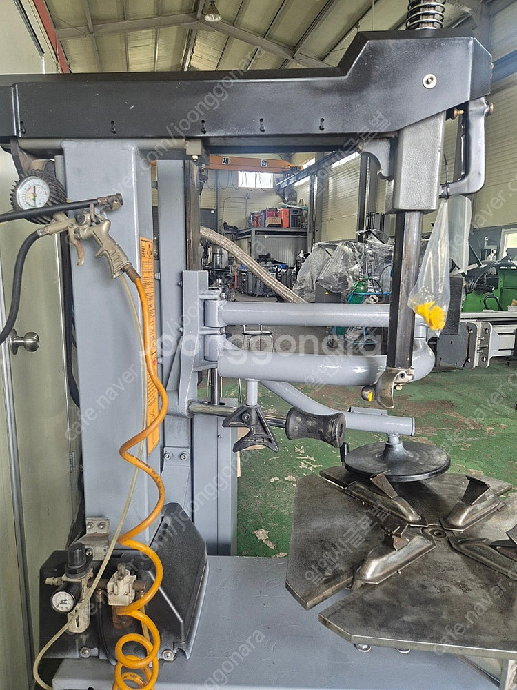 [중고] 한솔엔지니어링 타이어탈착기 HS-725B--1