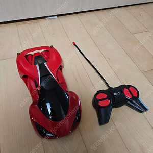레드컬러 스포츠카 RC완구 싸게 판매합니다