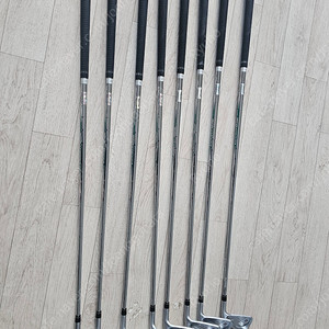 브리지스톤 v300 9세대 아이언 팝니다.