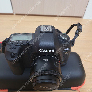 안녕하세요.캐논 5D Mark ll + 50.8 +삼각대+가방 판매합니다.