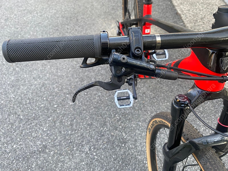 24년 트렉 프로칼리버 9.5 2세대 (XT급 업글 카본입문MTB)--8