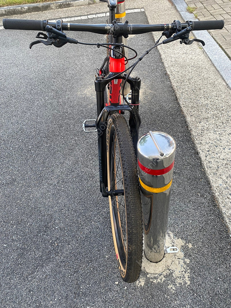 24년 트렉 프로칼리버 9.5 2세대 (XT급 업글 카본입문MTB)--9