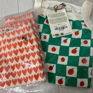 보보쇼즈 토마토 바디수트 + 하트 레깅스