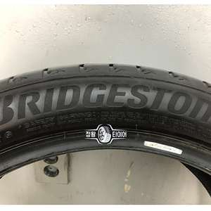 중고타이어 브릿지스톤 알렌자001 245/45R20 G90 카마로