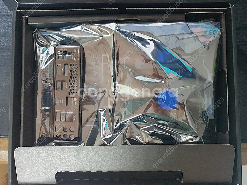 Z370 Aorus Gaming 7 메인보드 풀박스 팝...--2