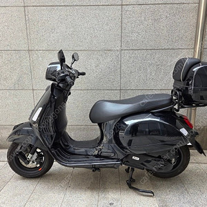 베스파 GTS125 스마트키 버전 2024년식 올블랙 올블랙에디션 튜닝 차량 팝니다. 베스파 중고 판매