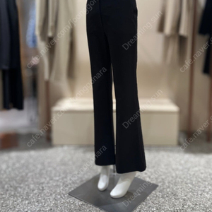 리스트 슬림 부츠컷팬츠 (거의새옷)