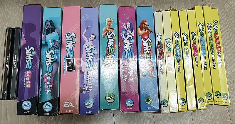 심즈2 소장용 일괄판매 (알콩달콩 아파트 없음, 케이스...--0