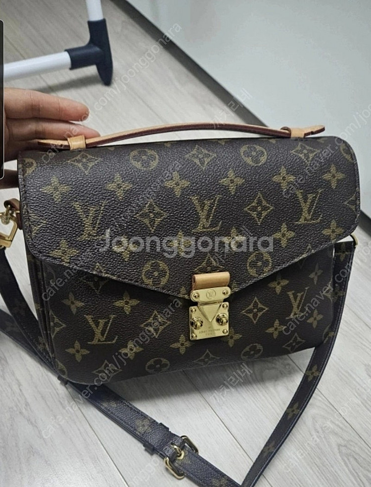 정품 루이비통 포쉐트메티스--0