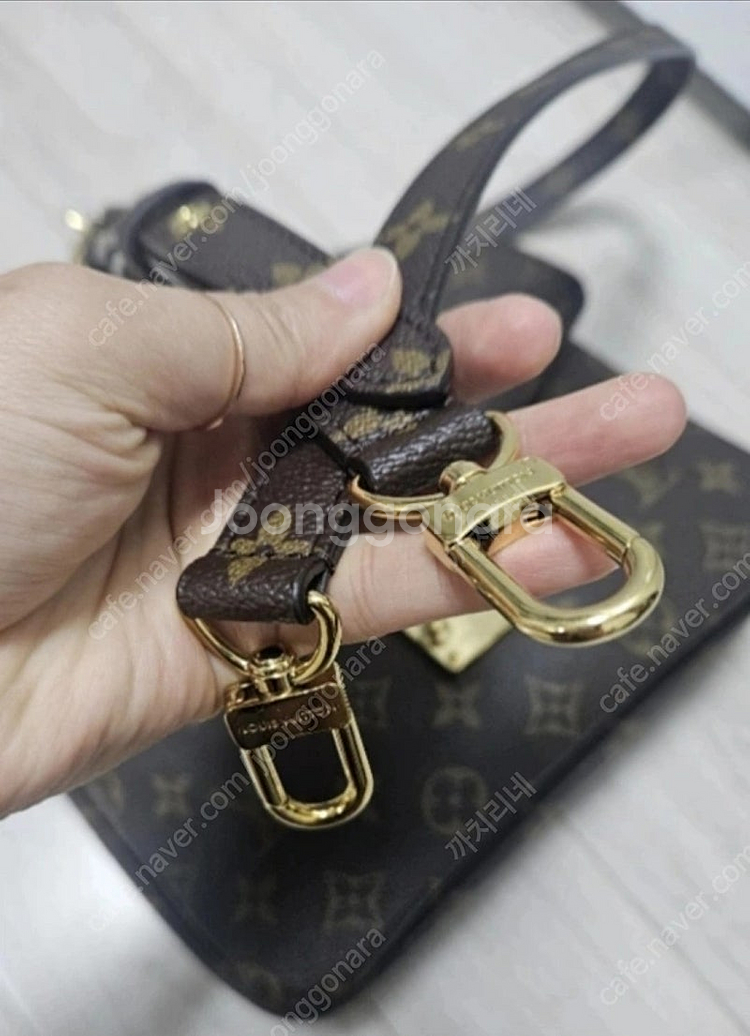 정품 루이비통 포쉐트메티스--2